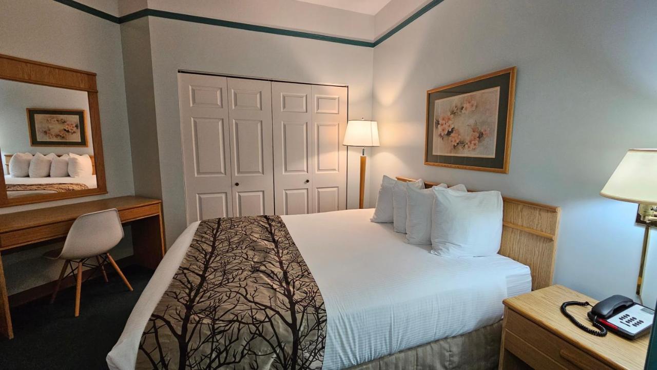 The Cedars Inn Hotel & Convention Centre 깁슨스 외부 사진