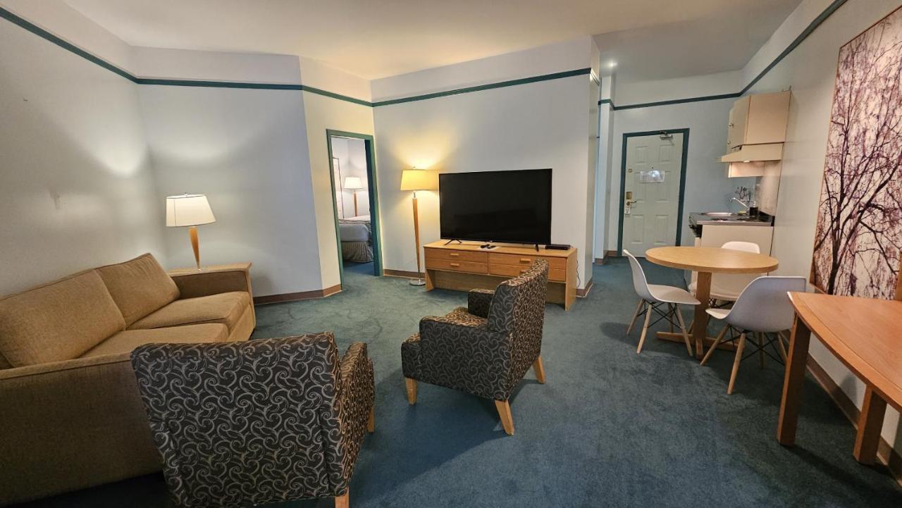 The Cedars Inn Hotel & Convention Centre 깁슨스 외부 사진